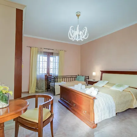 וילה Oasi With Private Pool - Happy סירמיונה