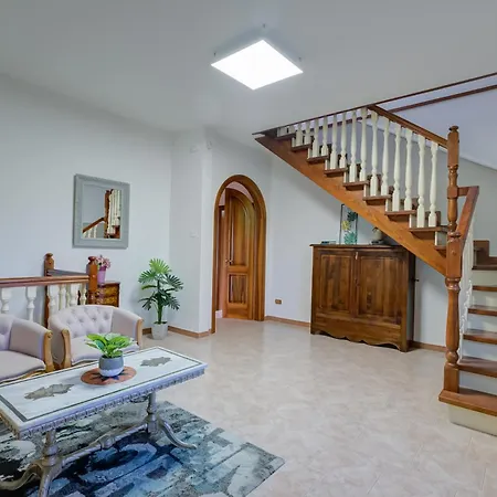 Oasi With Private Pool - Happy וילה