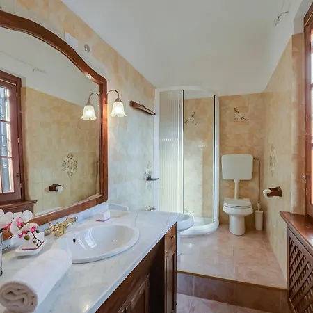 וילה Oasi With Private Pool - Happy