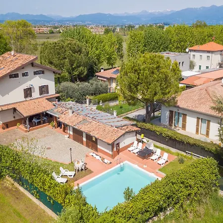 Oasi With Private Pool - Happy סירמיונה